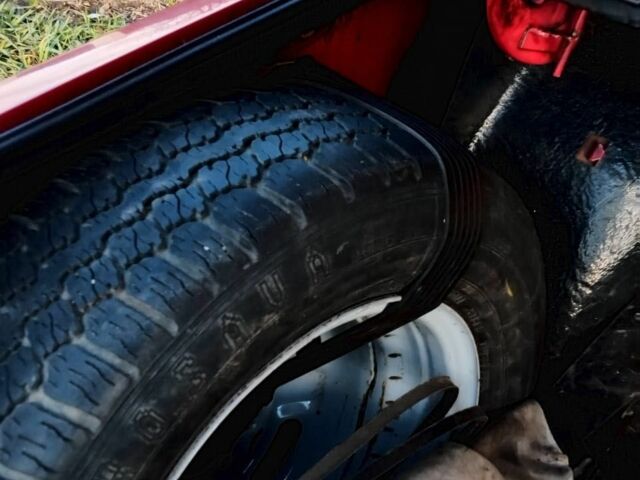 Червоний ВАЗ 2105, об'ємом двигуна 0 л та пробігом 168 тис. км за 1950 $, фото 1 на Automoto.ua