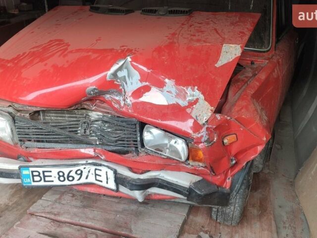 Красный ВАЗ 2105, объемом двигателя 1.5 л и пробегом 87 тыс. км за 600 $, фото 1 на Automoto.ua