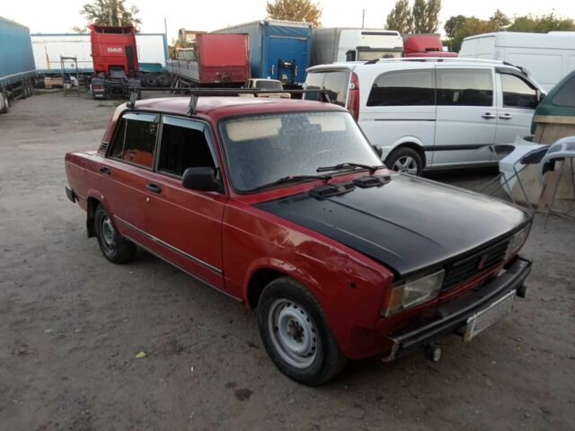 Красный ВАЗ 2105, объемом двигателя 0 л и пробегом 86 тыс. км за 607 $, фото 1 на Automoto.ua