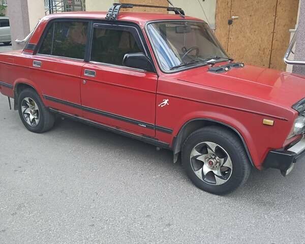 Красный ВАЗ 2105, объемом двигателя 1.5 л и пробегом 30 тыс. км за 1000 $, фото 1 на Automoto.ua
