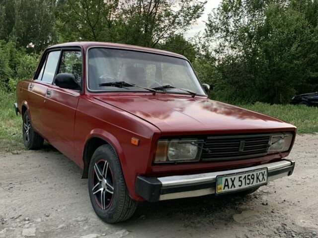 Красный ВАЗ 2105, объемом двигателя 1.5 л и пробегом 1000 тыс. км за 674 $, фото 1 на Automoto.ua