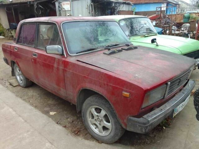 Красный ВАЗ 2105, объемом двигателя 1 л и пробегом 1 тыс. км за 203 $, фото 1 на Automoto.ua