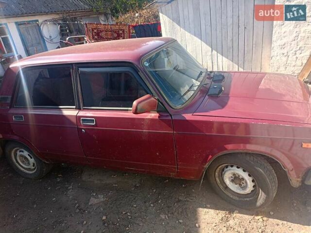 Красный ВАЗ 2105, объемом двигателя 0 л и пробегом 185 тыс. км за 600 $, фото 1 на Automoto.ua