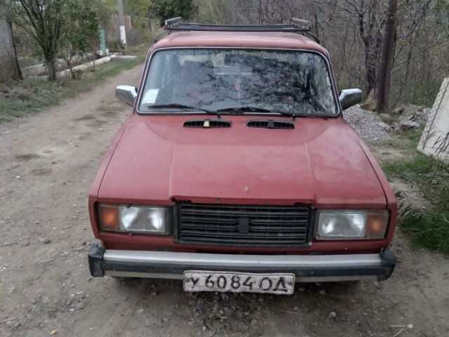 Красный ВАЗ 2105, объемом двигателя 1.3 л и пробегом 223 тыс. км за 600 $, фото 1 на Automoto.ua