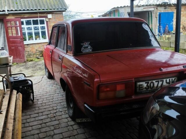 Красный ВАЗ 2105, объемом двигателя 1.6 л и пробегом 500 тыс. км за 239 $, фото 1 на Automoto.ua