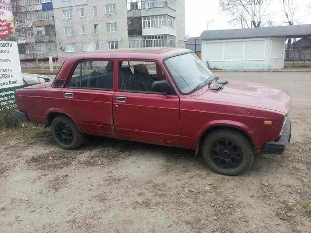 Красный ВАЗ 2105, объемом двигателя 1.5 л и пробегом 2 тыс. км за 640 $, фото 1 на Automoto.ua