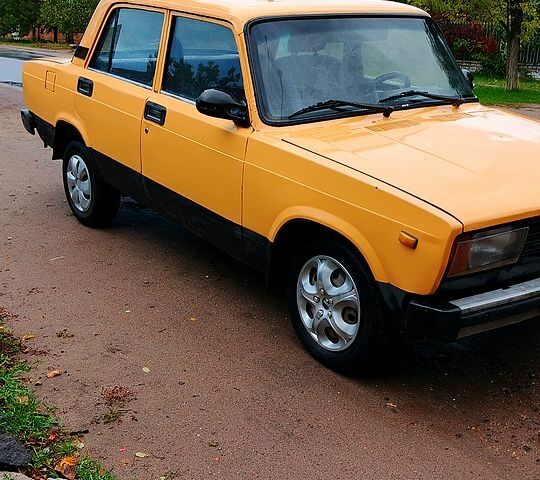 ВАЗ 2105, объемом двигателя 1.5 л и пробегом 333 тыс. км за 360 $, фото 1 на Automoto.ua