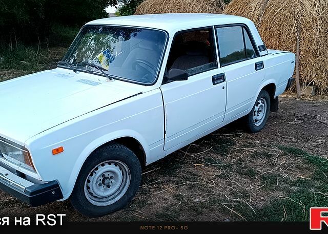 ВАЗ 2105, объемом двигателя 1.6 л и пробегом 300 тыс. км за 600 $, фото 1 на Automoto.ua