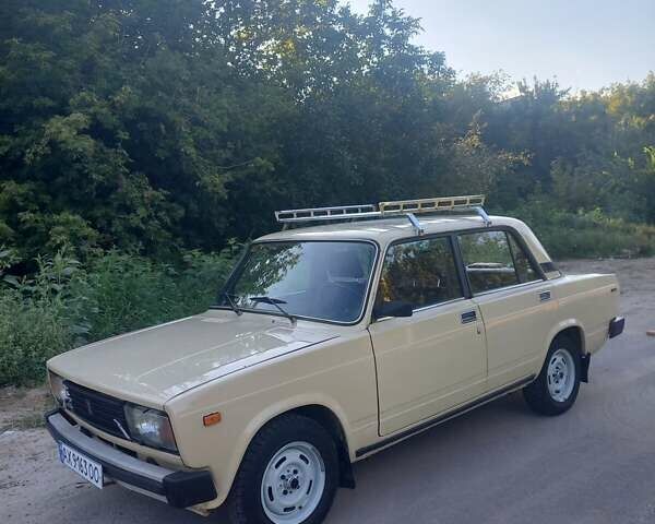 ВАЗ 2105, объемом двигателя 1.3 л и пробегом 119 тыс. км за 1990 $, фото 1 на Automoto.ua