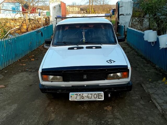 ВАЗ 2105, об'ємом двигуна 1.5 л та пробігом 200 тис. км за 800 $, фото 1 на Automoto.ua