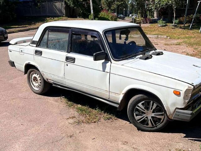 ВАЗ 2105, объемом двигателя 1.5 л и пробегом 303 тыс. км за 450 $, фото 1 на Automoto.ua