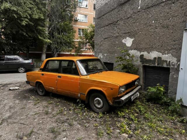 Желтый ВАЗ 2105, объемом двигателя 1.3 л и пробегом 150 тыс. км за 148 $, фото 1 на Automoto.ua