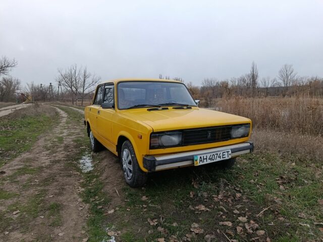 Желтый ВАЗ 2105, объемом двигателя 1.3 л и пробегом 300 тыс. км за 710 $, фото 1 на Automoto.ua