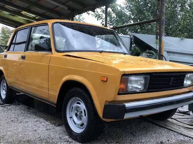Жовтий ВАЗ 2105, об'ємом двигуна 1.3 л та пробігом 33 тис. км за 1269 $, фото 1 на Automoto.ua