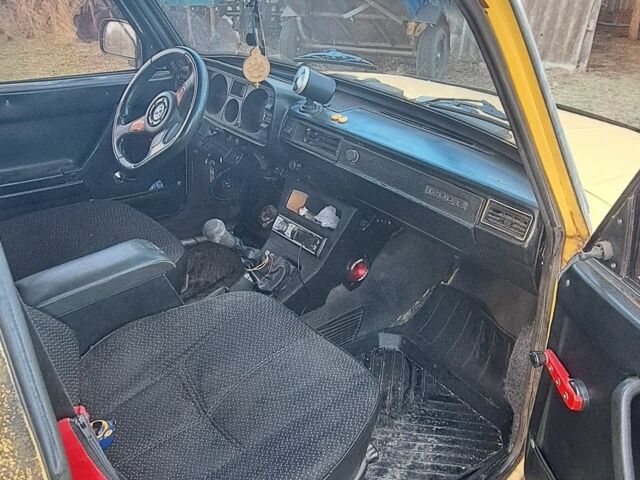 Жовтий ВАЗ 2105, об'ємом двигуна 1.2 л та пробігом 60 тис. км за 482 $, фото 1 на Automoto.ua