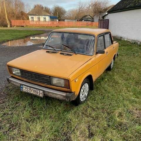 Желтый ВАЗ 2105, объемом двигателя 1.3 л и пробегом 270 тыс. км за 443 $, фото 1 на Automoto.ua