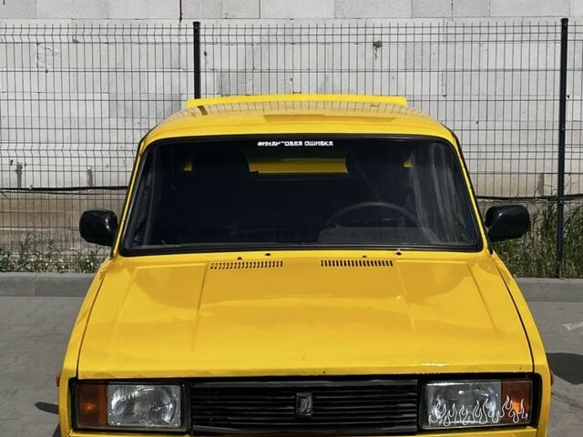 Желтый ВАЗ 2105, объемом двигателя 1.2 л и пробегом 36 тыс. км за 750 $, фото 1 на Automoto.ua