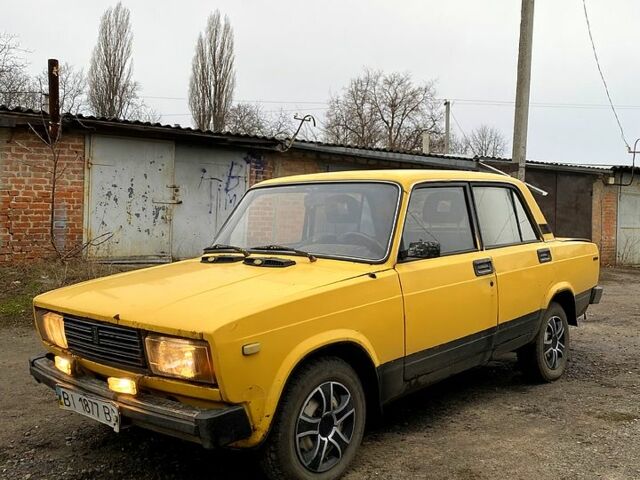 Желтый ВАЗ 2105, объемом двигателя 1.6 л и пробегом 0 тыс. км за 450 $, фото 1 на Automoto.ua