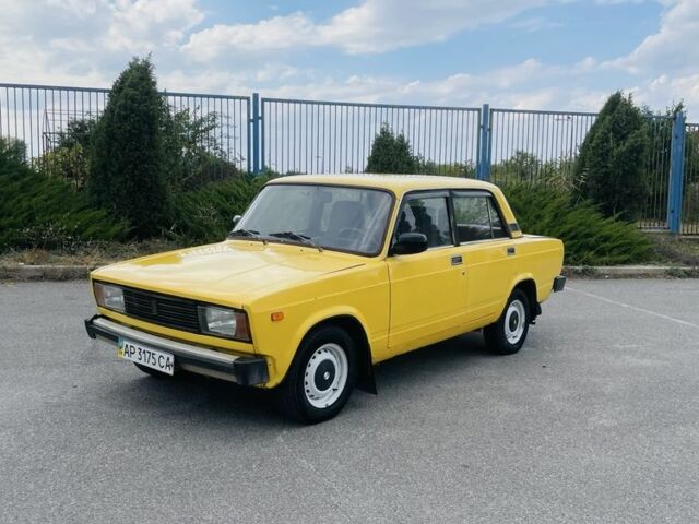 Жовтий ВАЗ 2105, об'ємом двигуна 1.3 л та пробігом 130 тис. км за 605 $, фото 1 на Automoto.ua