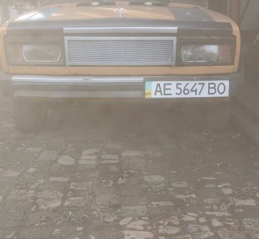 Желтый ВАЗ 2105, объемом двигателя 1.3 л и пробегом 86 тыс. км за 601 $, фото 1 на Automoto.ua