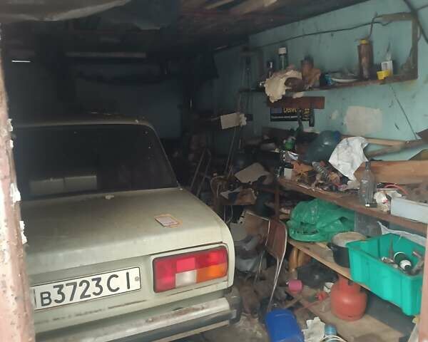 Серый ВАЗ 2105, объемом двигателя 1.3 л и пробегом 150 тыс. км за 900 $, фото 1 на Automoto.ua