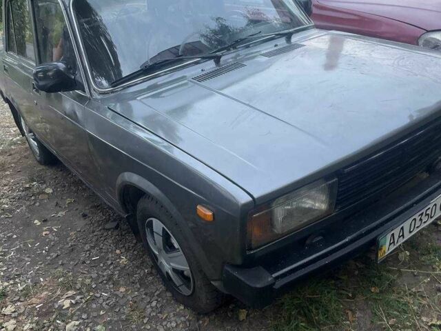 Серый ВАЗ 2105, объемом двигателя 0 л и пробегом 300 тыс. км за 700 $, фото 1 на Automoto.ua