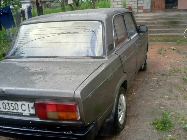 Сірий ВАЗ 2105, об'ємом двигуна 1.3 л та пробігом 625 тис. км за 649 $, фото 1 на Automoto.ua