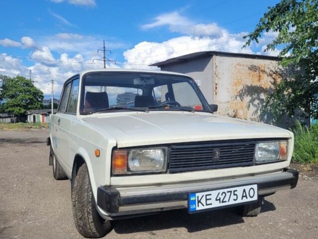 Серый ВАЗ 2105, объемом двигателя 1.2 л и пробегом 180 тыс. км за 1200 $, фото 1 на Automoto.ua