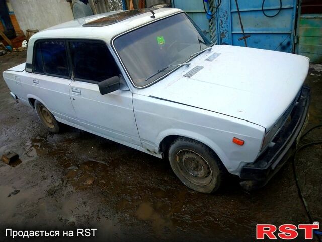 Серый ВАЗ 2105, объемом двигателя 1.2 л и пробегом 103 тыс. км за 350 $, фото 1 на Automoto.ua