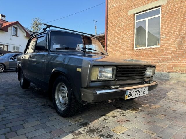 Серый ВАЗ 2105, объемом двигателя 1 л и пробегом 40 тыс. км за 870 $, фото 1 на Automoto.ua