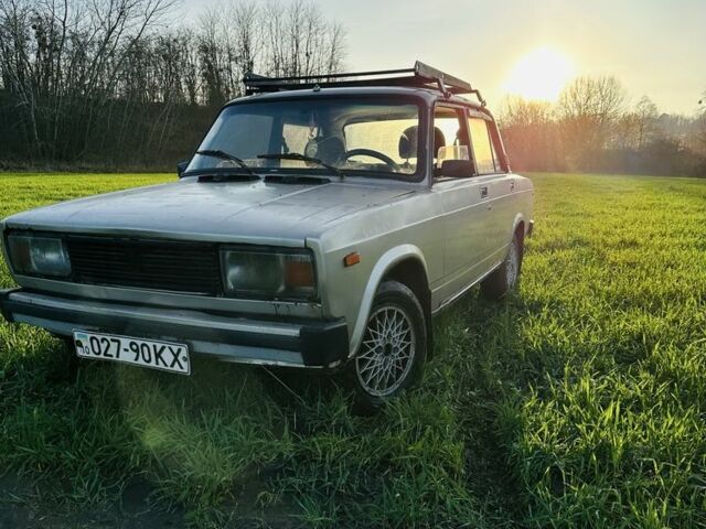 Серый ВАЗ 2105, объемом двигателя 1.5 л и пробегом 1000 тыс. км за 800 $, фото 1 на Automoto.ua