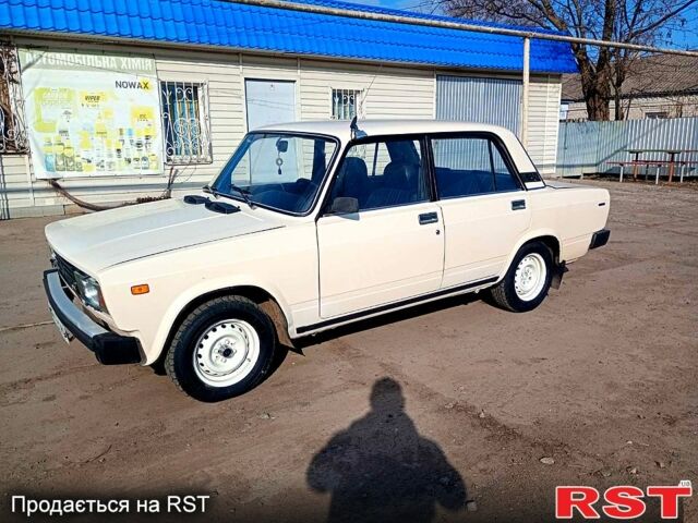 Серый ВАЗ 2105, объемом двигателя 1.5 л и пробегом 154 тыс. км за 1100 $, фото 1 на Automoto.ua