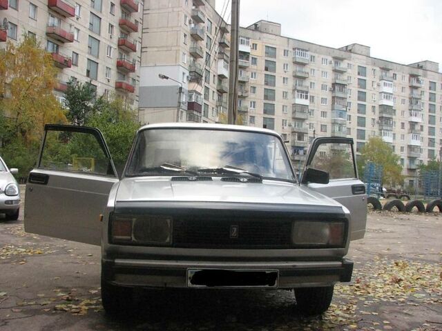 Серый ВАЗ 2105, объемом двигателя 1.3 л и пробегом 112 тыс. км за 1100 $, фото 1 на Automoto.ua