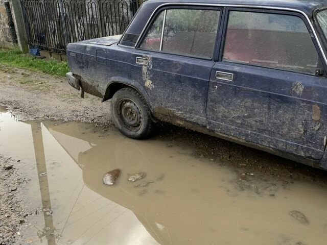 Синий ВАЗ 2105, объемом двигателя 1.3 л и пробегом 80 тыс. км за 125 $, фото 1 на Automoto.ua