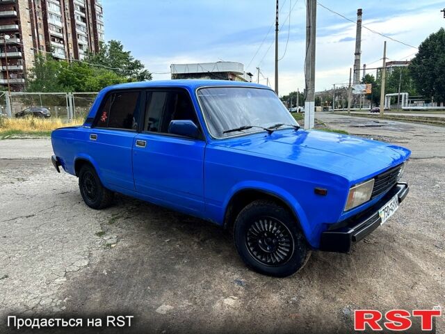 Синій ВАЗ 2105, об'ємом двигуна 1.5 л та пробігом 0 тис. км за 550 $, фото 1 на Automoto.ua