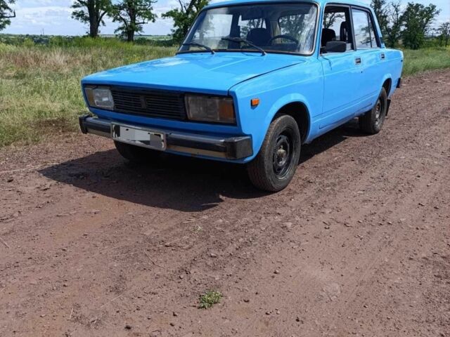 Синий ВАЗ 2105, объемом двигателя 0 л и пробегом 80 тыс. км за 581 $, фото 1 на Automoto.ua