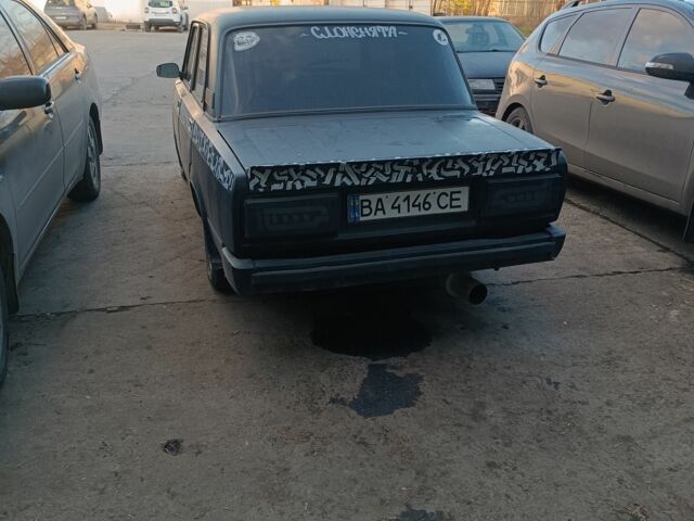 Синій ВАЗ 2105, об'ємом двигуна 1.3 л та пробігом 111 тис. км за 472 $, фото 1 на Automoto.ua
