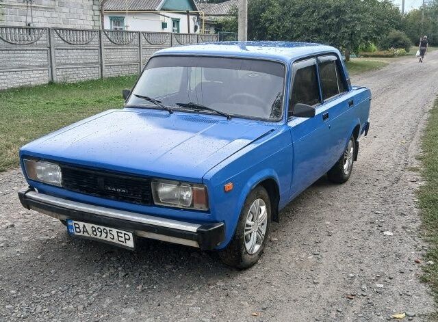 Синий ВАЗ 2105, объемом двигателя 1.2 л и пробегом 777 тыс. км за 718 $, фото 1 на Automoto.ua
