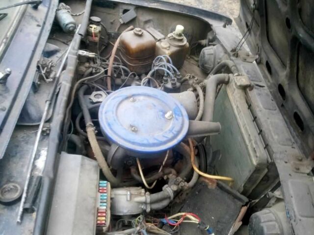 Синий ВАЗ 2105, объемом двигателя 0 л и пробегом 1000 тыс. км за 391 $, фото 1 на Automoto.ua