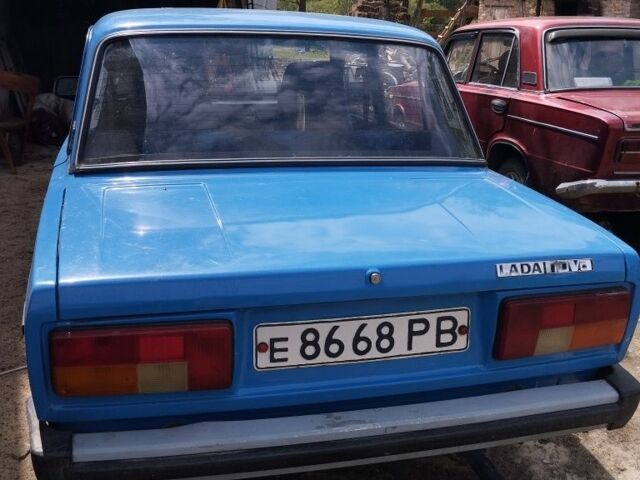 Синий ВАЗ 2105, объемом двигателя 1.2 л и пробегом 70 тыс. км за 550 $, фото 1 на Automoto.ua