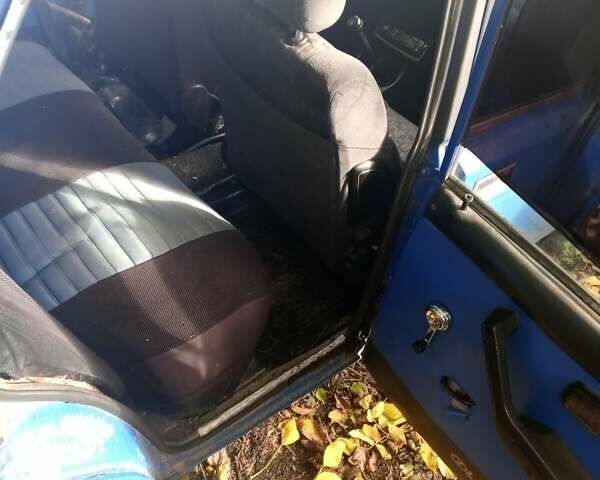Синий ВАЗ 2105, объемом двигателя 8 л и пробегом 90 тыс. км за 408 $, фото 1 на Automoto.ua