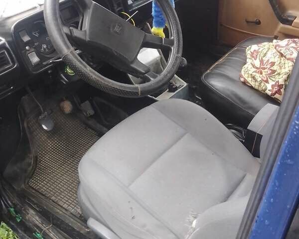 Синий ВАЗ 2105, объемом двигателя 0 л и пробегом 111 тыс. км за 250 $, фото 1 на Automoto.ua