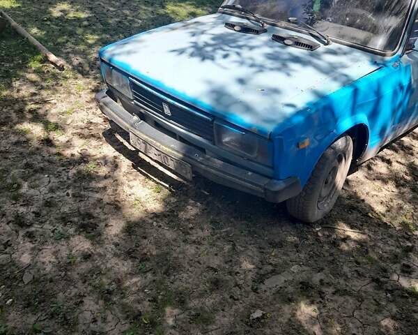 Синий ВАЗ 2105, объемом двигателя 1.5 л и пробегом 152 тыс. км за 400 $, фото 1 на Automoto.ua