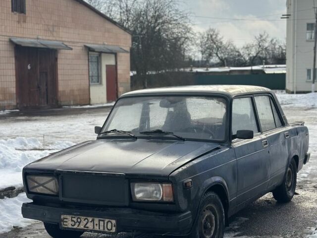 Синий ВАЗ 2105, объемом двигателя 1.3 л и пробегом 300 тыс. км за 320 $, фото 1 на Automoto.ua