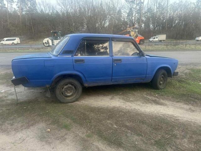 Синий ВАЗ 2105, объемом двигателя 1.3 л и пробегом 199 тыс. км за 300 $, фото 1 на Automoto.ua