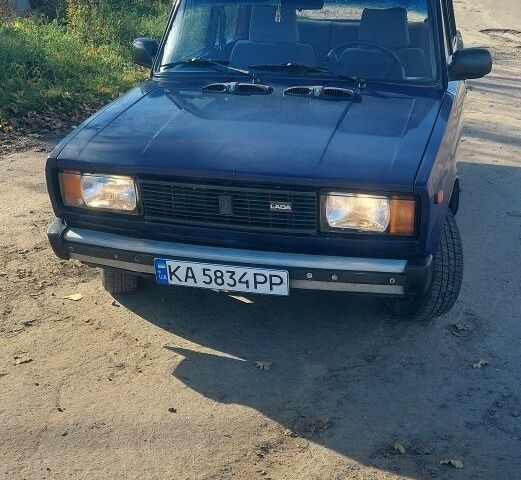 Синий ВАЗ 2105, объемом двигателя 0 л и пробегом 5 тыс. км за 692 $, фото 1 на Automoto.ua