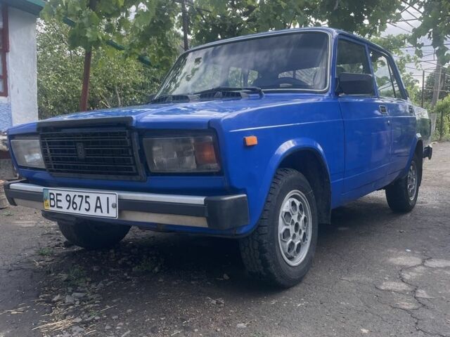 Синий ВАЗ 2105, объемом двигателя 0 л и пробегом 111 тыс. км за 750 $, фото 1 на Automoto.ua
