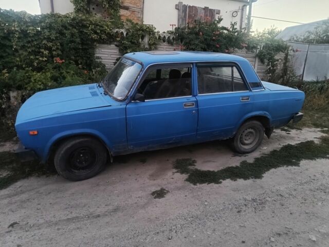 Синий ВАЗ 2105, объемом двигателя 0 л и пробегом 300 тыс. км за 270 $, фото 1 на Automoto.ua