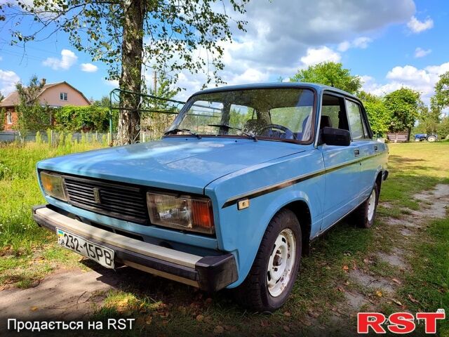Синий ВАЗ 2105, объемом двигателя 1.5 л и пробегом 0 тыс. км за 600 $, фото 1 на Automoto.ua
