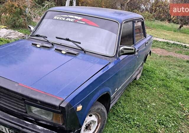 Синий ВАЗ 2105, объемом двигателя 1.5 л и пробегом 180 тыс. км за 960 $, фото 1 на Automoto.ua